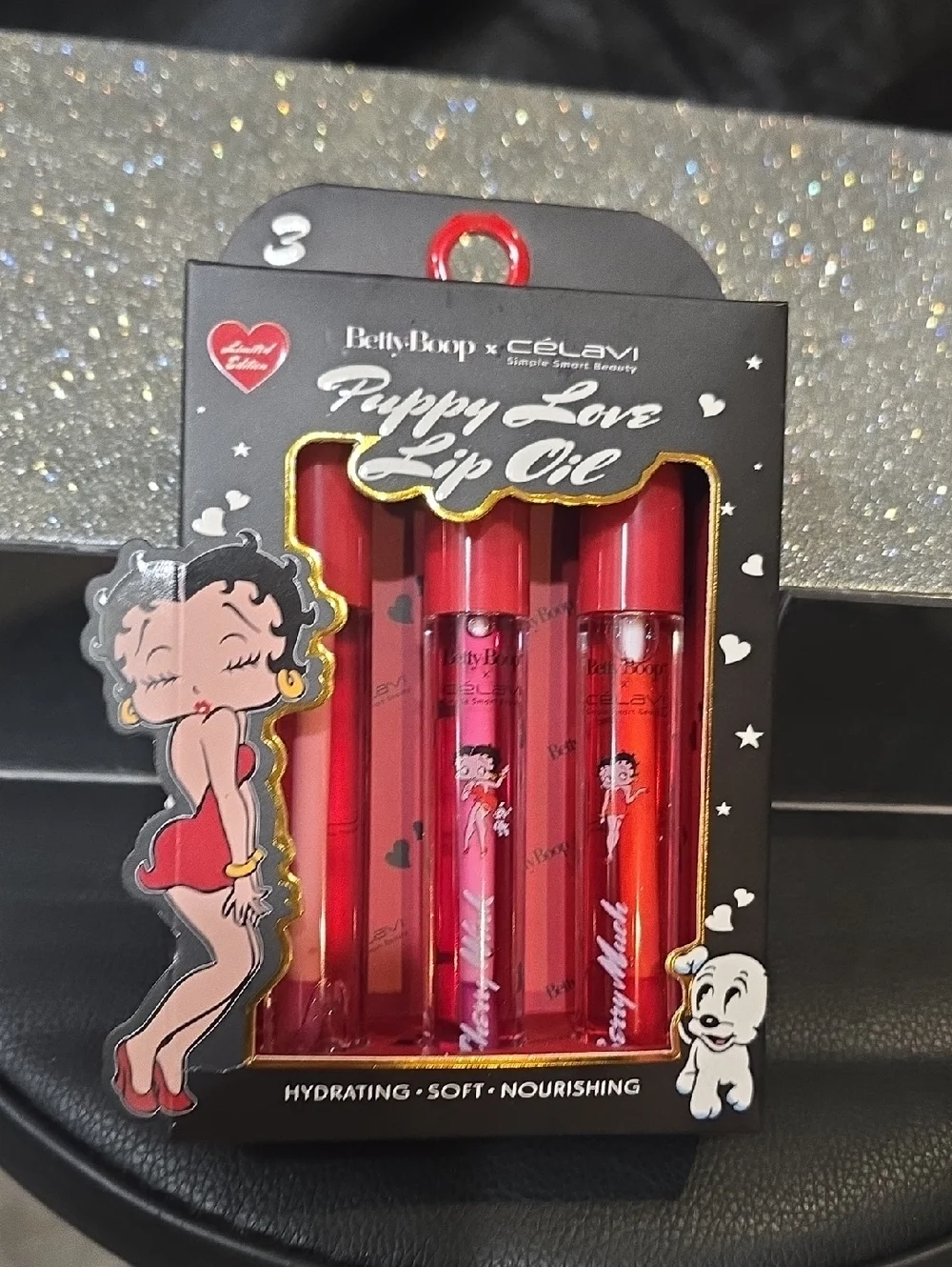 Celavi three betty
